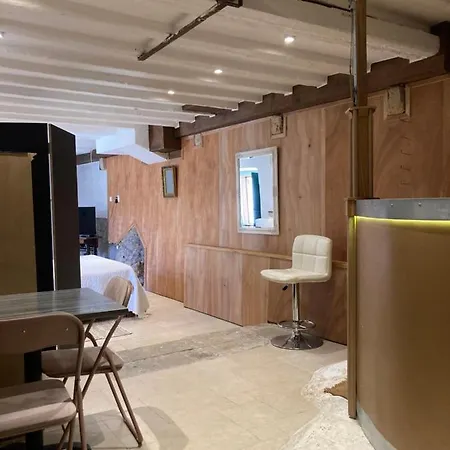 Theroom * Šibenik